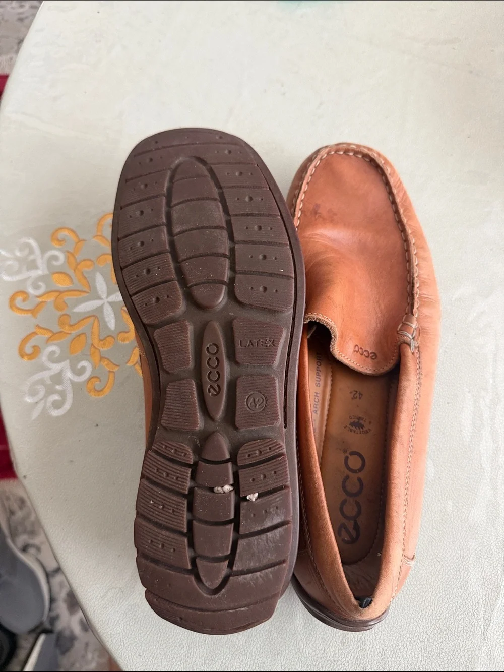 Ecco smooth tan